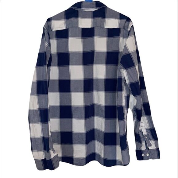 Express Slim Soft Wash Plaid Button Down Shirt - Picture 3 of 9